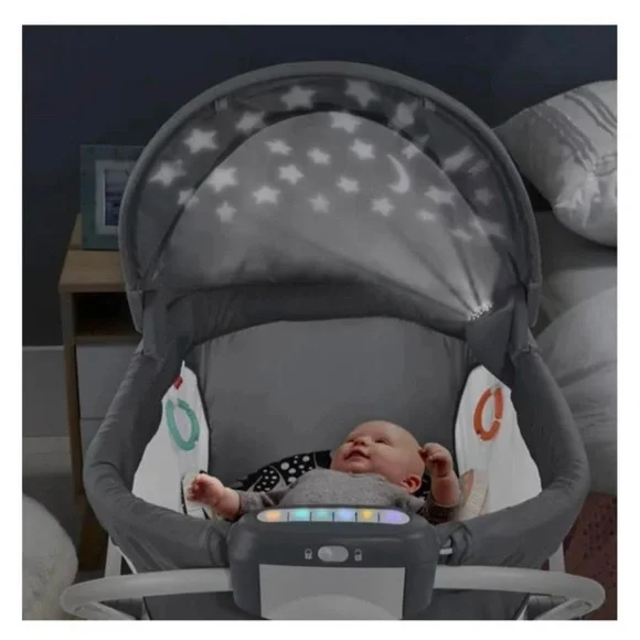 Gray and Black Baby Bassinet with Patterned Mattress